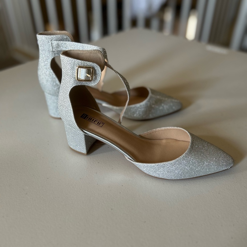 IDIFU Glittering Silver Block Heels
